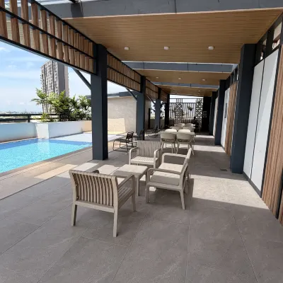 J Tower Residences Executive Studio Sto. 니노 파리쉬 주변 호텔