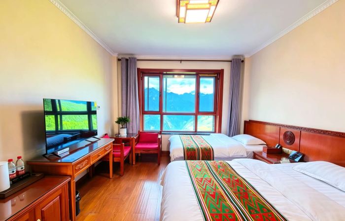 Yangzong Linka Homestay