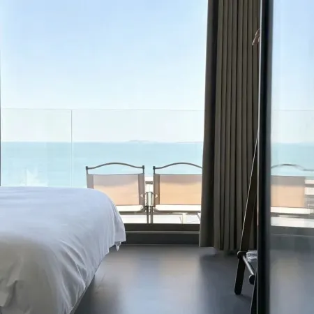 Qingdao · Zhushan Zhuhai Sunrise Cliffside Seaview Hotel (Laoshan Scenic Area)