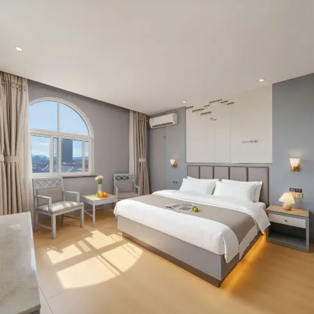Huihe Hotel (Mingzhu Second Road Store, Changxing South Station)