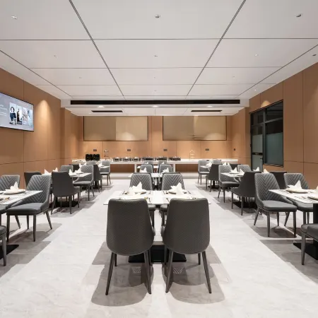Yizhe International Hotel (Long'an)