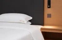 Korla Urban Homestay (Kongque River Scenic Belt) - جديد