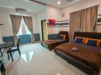The Blue Guest House, WiFi, Free Parking, Aulong - โฮมสเตย์