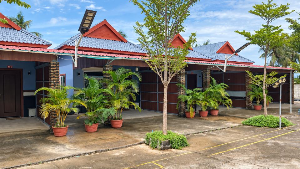 AHHA Bungalow Kampot