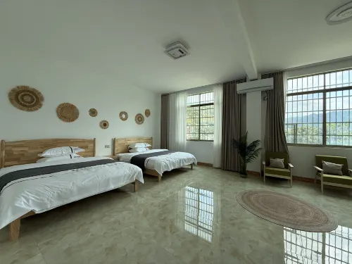 Pohaohu Grand Hotel - Mountain view