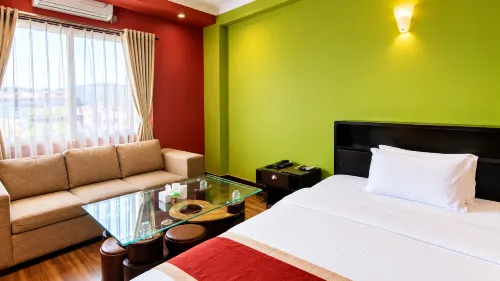 Hotel Nepalaya - pemandangan pegunungan
