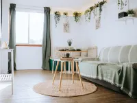 The Green Nest - Cozy Stay Near CBD + Free Parking - 2 Yıldız