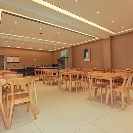 Oriental Guanlan Hotel