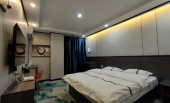 Jinyue Business Hotel