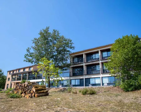 Le Bois d'Imbert Hotels in Lot