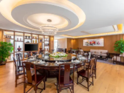 Meizhou Wuhua Hot Mineral Mud Hot Spring Resort Hotel di Wuhua