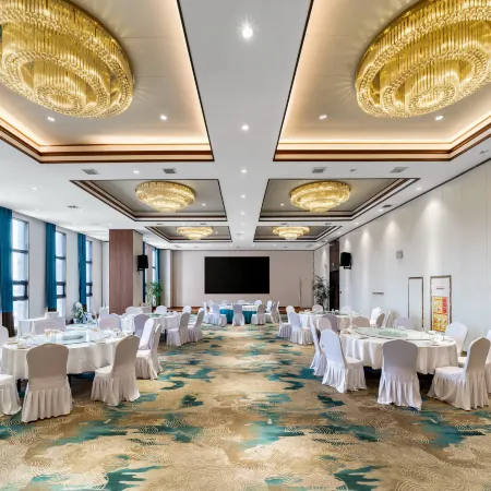 Zhuzhou Hujing Hotel