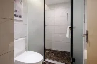 Hongcheng  Hotel Hotel dekat Lipu Baihui Shopping Mall Short-distance Passenger Transport Terminal (Guiping Road)