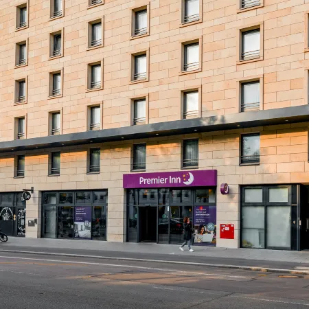 Premier Inn Munchen City (Zentrum) Отели рядом с достопримечательностью «Станция метро Sendlinger Tor»