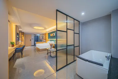 Shantou Helen Light House Room Hotels near Liangying Business and Trade Center