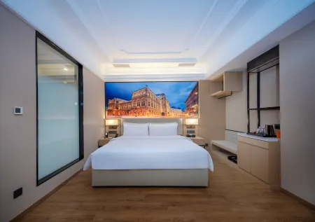 Vienna International Hotel (Shanghai Wusongkou International Cruise Port Youyi Road Subway Station)