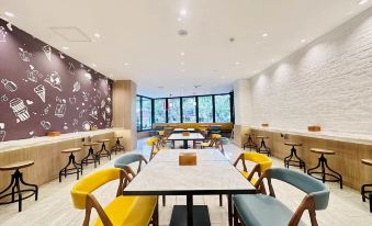 HanTing Premium Hotel (Xianyang Yuquan Road Wanda Plaza)