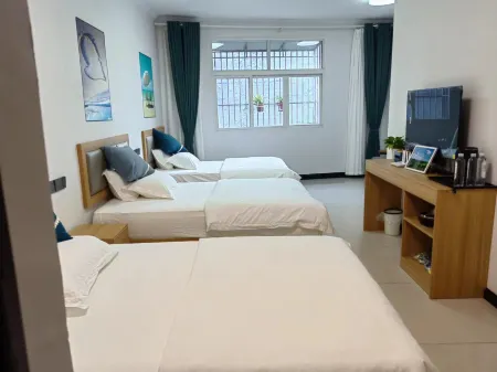 Lichuan Piyujujuku Отели в г. Личуань