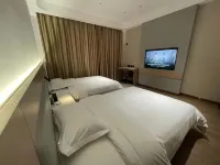 Chifeng Qingcheng Hotel (Weiduoli Wanyuecheng Chifeng South Railway Station) Hotel a Chifeng