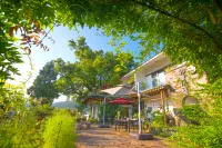 Stray Clouds Villa