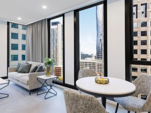 Meriton Suites King Street Melbourne