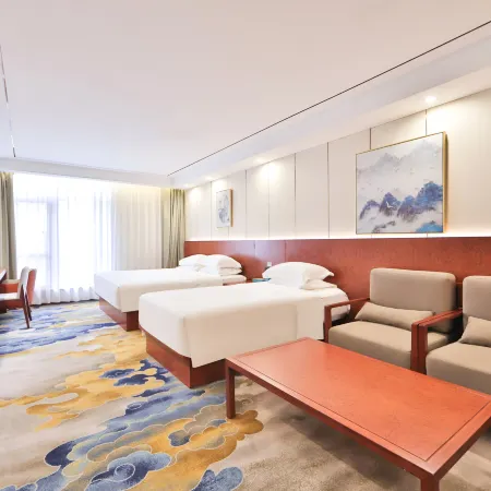 Guoxin Hot Spring Hotel (Erdao Baihe Changbaishan Railway Station)