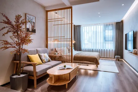 Yunbo Light Luxury Homestay (Dali Ancient City South Gate Branch)