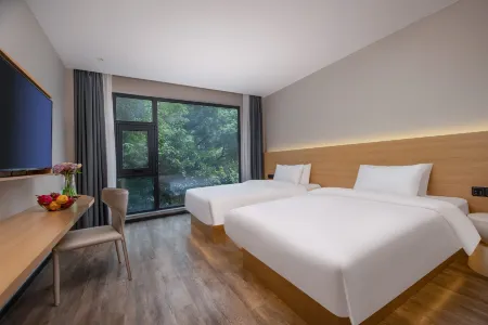 ONE Hotel (Suzhou Guanqian Street Pingjiang Road)