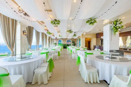 Jiulongwan International Hotel Отели рядом с достопримечательностью «Dalian Minzu University»