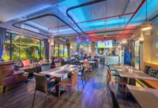 曼谷邱素坤逸飯店 - BTS安努站