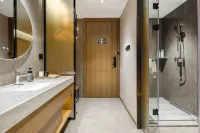 Molin Jinshang Hotel (Liuzhou Five Star Pedestrian Street) - Airport Shuttle