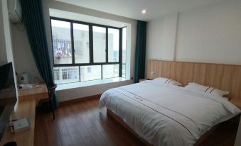 Yongfu Chenrui Hotel