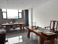 Tonghai country  seaman Hotel - Gym