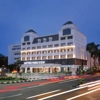 Metro Park View Hotel Kota Lama Semarang Hotels near Garuda Park