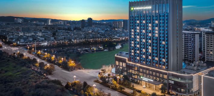 Wyndham Garden Hotel Chuxiong Haiyue Mandarin Hotels in Chuxiong City