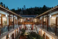 Tengchong Fengchengyuan Holiday Homestay (Heshun Ancient Town Branch) 화순고진 주변 호텔