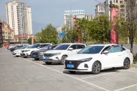 Fuyang Jiafu Express Hotel - موقف سيارات