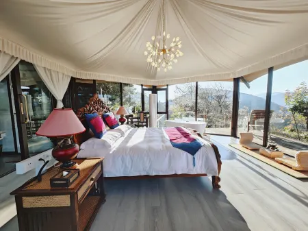 Wuliangshan Bodhi wild luxury tent camp Отели в г. Наньцзян
