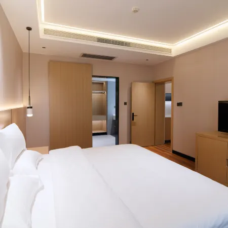 Sunshine Beach Holiday Hotel