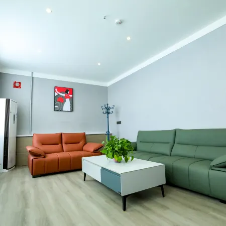 Junyi Chain Hotel (Chifeng Aohan Banner Xinzhong Street)