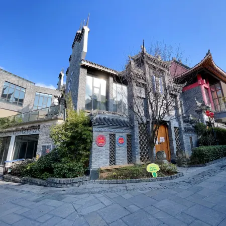 Lavande Hotel (Qingzhen Vocational Education City Guizhou Branch)