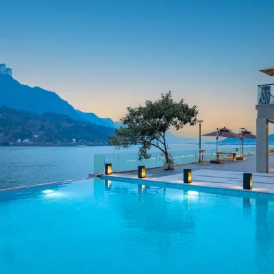 Xiju · Garden | Swimming Pool · Sunset Beach · River View Homestay (Yichang Three Gorges Dam) Hotels near The Three Gorges Dam Tourism Area