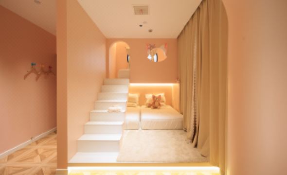 Pick up the moon parent-child hotel