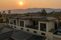 DongFengYun-Muyin Hot Spring Villa Hotel