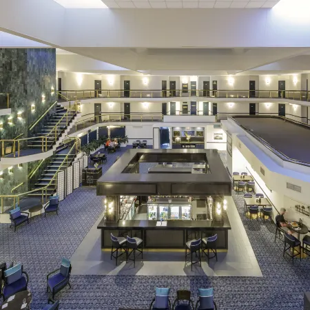 Ramada By Wyndham Diplomat Canberra