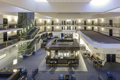 Ramada By Wyndham Diplomat Canberra