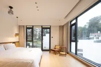 Jinxiuge Homestay (Huangling Scenic Area)