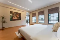 Floral Hotel· Zhujiajian Yinyuye Hotel(Putuoshan Airport Cangzhi Wharf Branch) Hotels in Zhoushan