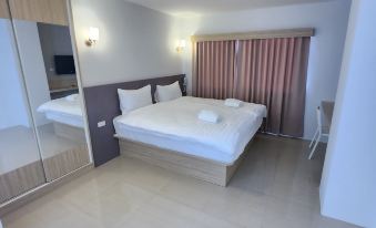 Prom Ratchada Hotel Bangkok