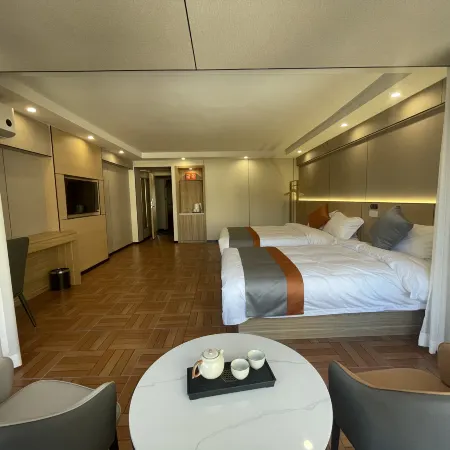 Tiantian Holiday Hotel Apartment (Central Street Sofia Church)